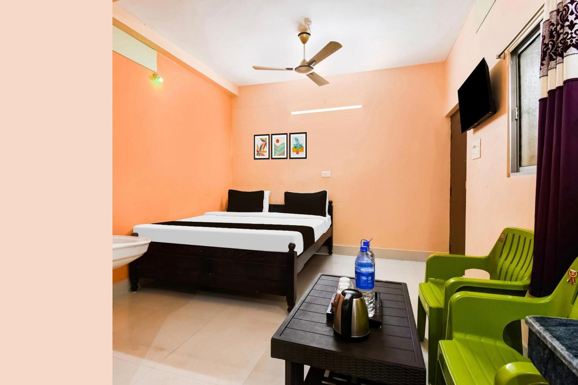Super Hotel O Dakshin Dwar Formerly Radha Krishna Niwas Puri Exteriör bild